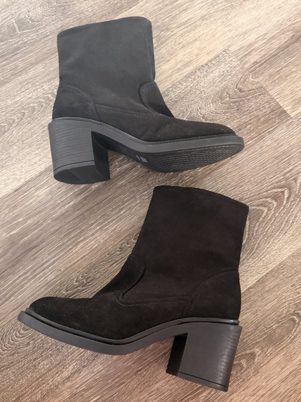Overland Josie Water Resistant Suede Boots Size 8